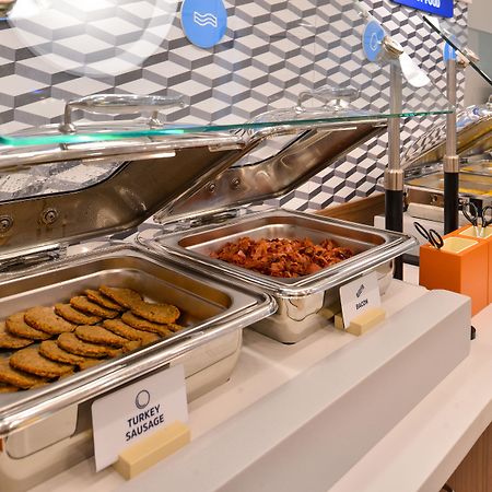 Holiday Inn Express Hotel & Suites Defiance By Ihg Екстериор снимка