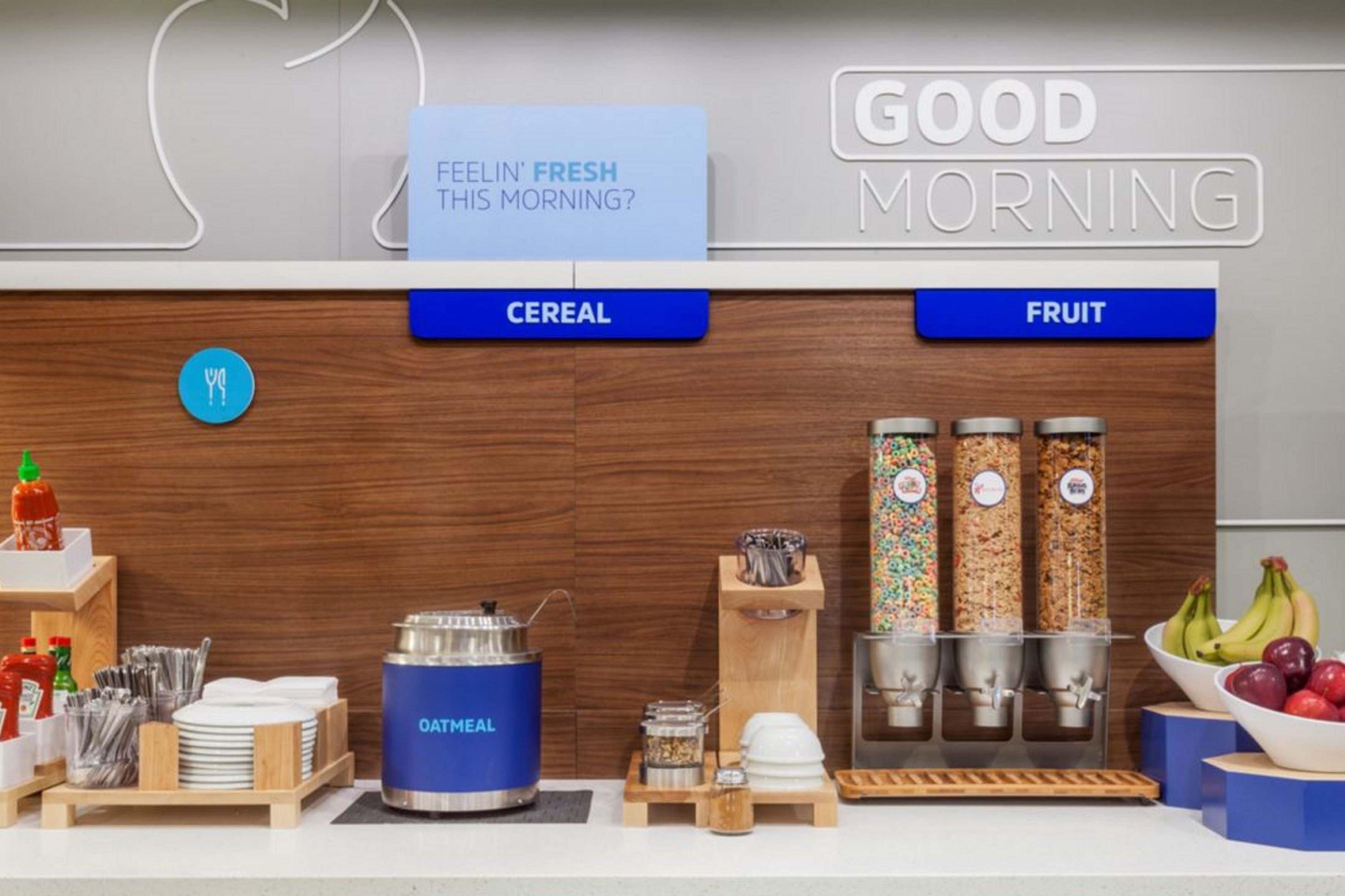Holiday Inn Express Hotel & Suites Defiance By Ihg Екстериор снимка